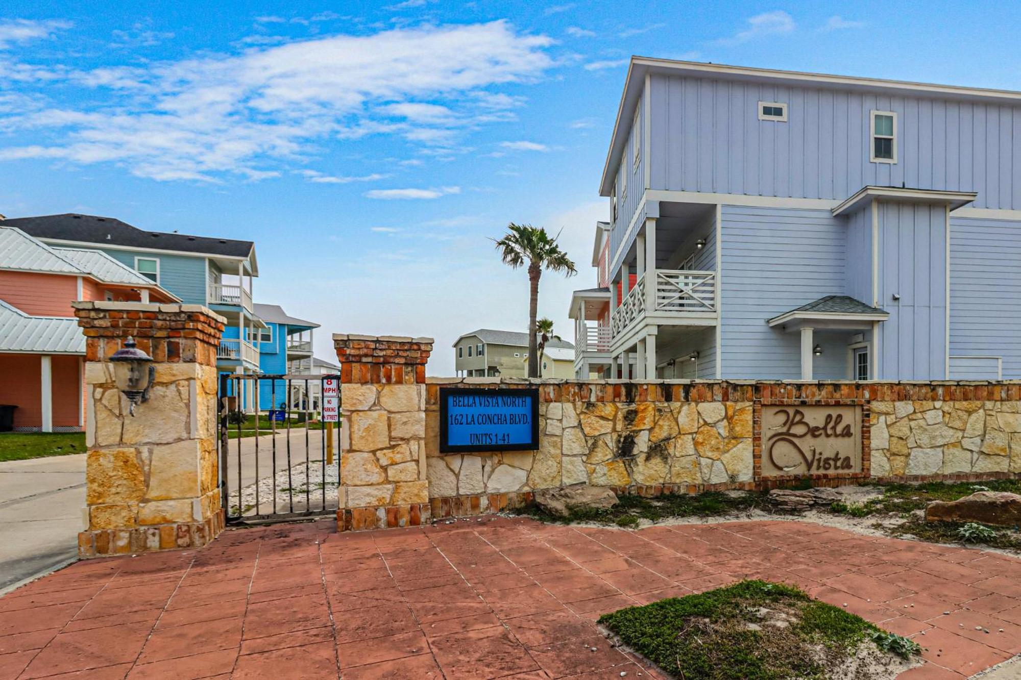 Вілла Bella Vista & Four Winds House Mustang Beach Номер фото